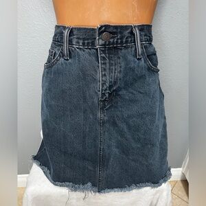 Levi’s Dark Denim Skirt SZ 29